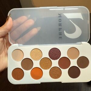 Morphe Glam Palette with Gold, Brown, and Orange Hues